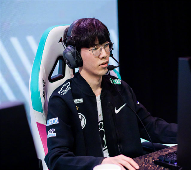 【预测】2020KPL秋季赛10.21赛程，成都AG超玩会 vs VG；武汉eStarPro vs 重庆QGhappy