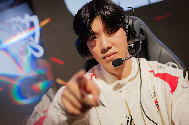 【战报】英雄联盟2020全球总决赛，DWG 3：1 送走G2晋级决赛