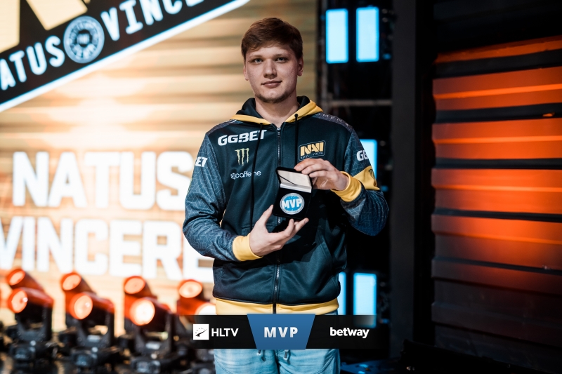 忍者战争回来了？ Invictus Gaming 赢得了所有比赛并晋级四分之一决赛。他们将在24日的四分之一决赛中对阵 Top Esports 。