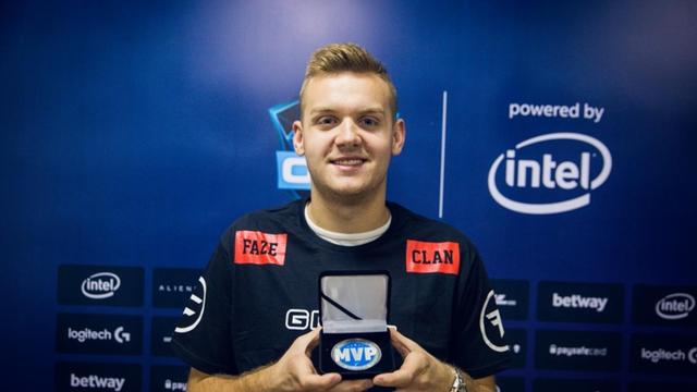 微博2025年度十大电竞事件结果出炉：英雄联盟NO.1