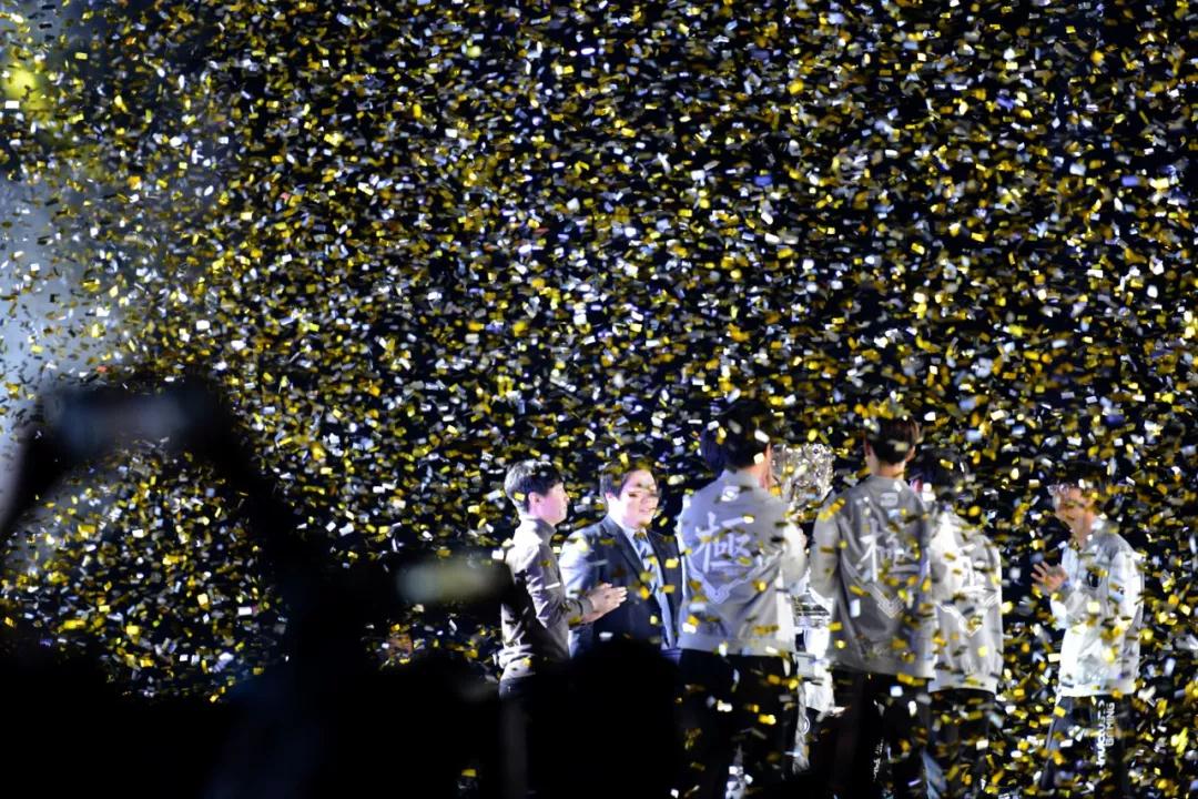 严重翻车，G2和FNC首次共同缺席决赛LEC决赛